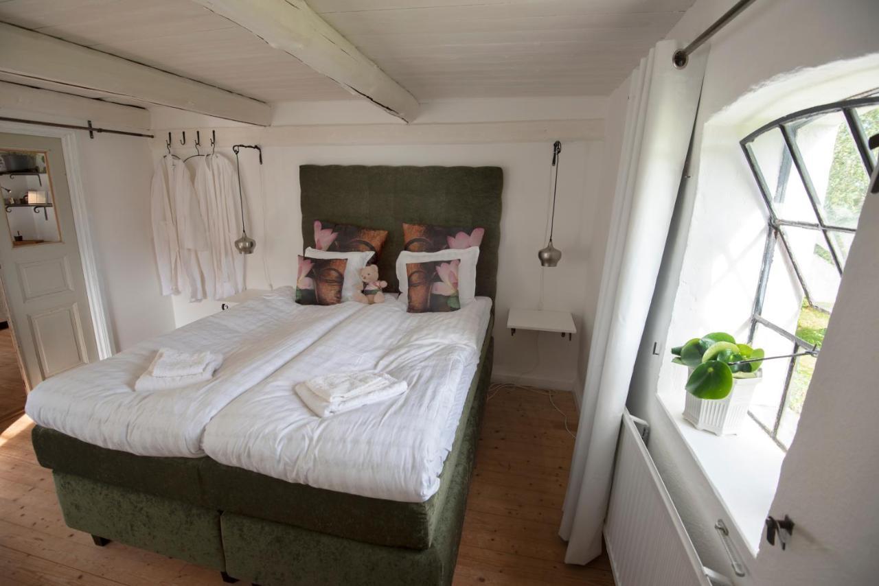 4B Oesterlen Bed & Breakfast Tomelilla Exterior foto